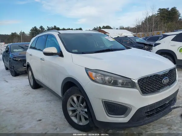 5XYPG4A36HG266851 2017 KIA SORENTO - Image 1
