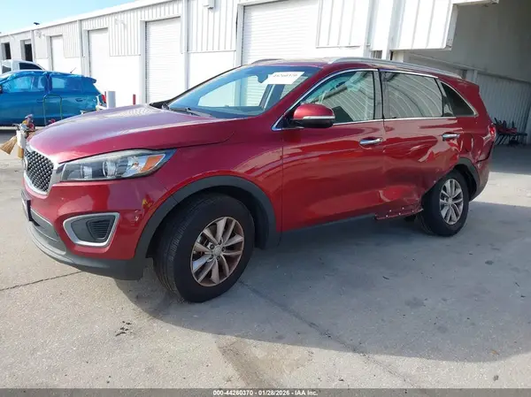5XYPG4A36HG269118 2017 KIA SORENTO - Image 2