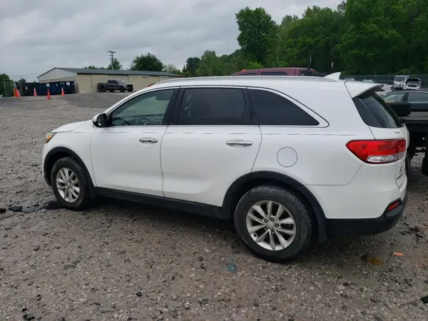 5XYPG4A36HG270401 2017 KIA SORENTO - Image 2