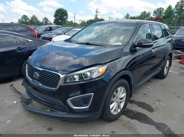 5XYPG4A36HG270933 2017 KIA SORENTO - Image 2