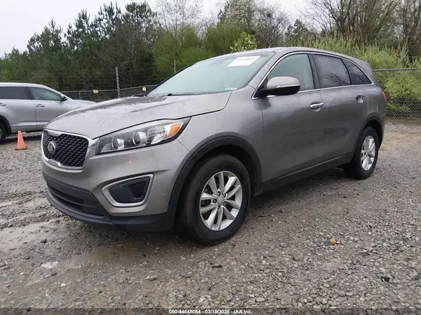5XYPG4A36HG270978 2017 KIA SORENTO - Image 2
