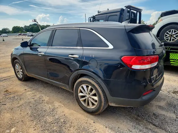 5XYPG4A36HG271094 2017 KIA SORENTO - Image 2