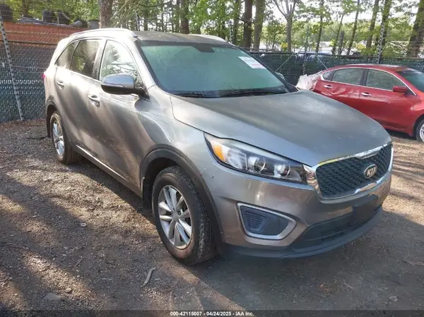 5XYPG4A36HG279857 2017 KIA SORENTO - Image 1