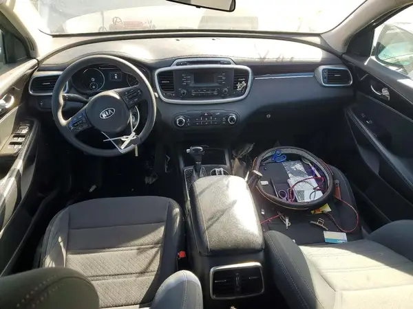 5XYPG4A36HG286419 2017 KIA SORENTO - Image 8