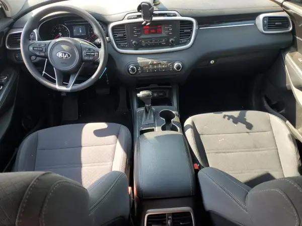 5XYPG4A36HG301565 2017 KIA SORENTO - Image 8