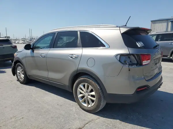 5XYPG4A36HG301839 2017 KIA SORENTO - Image 2