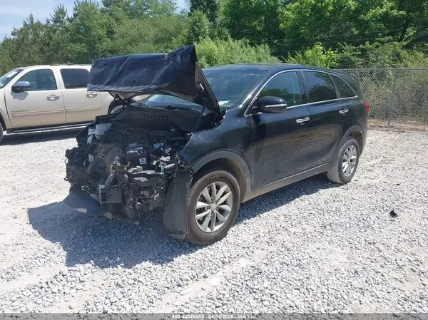 5XYPG4A36HG301985 2017 KIA SORENTO - Image 2