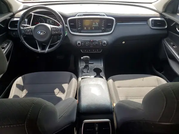 5XYPG4A36HG317071 2017 KIA SORENTO - Image 8