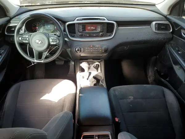 5XYPG4A36HG322545 2017 KIA SORENTO - Image 8