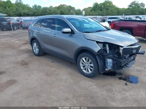 5XYPG4A36HG330807 2017 KIA SORENTO - Image 1