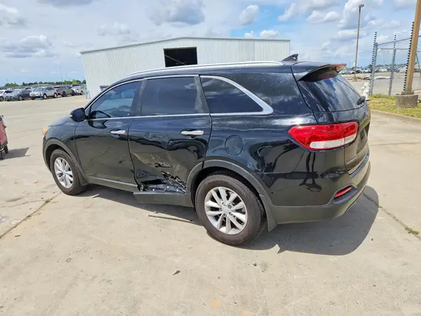 5XYPG4A36JG338413 2018 KIA SORENTO - Image 2