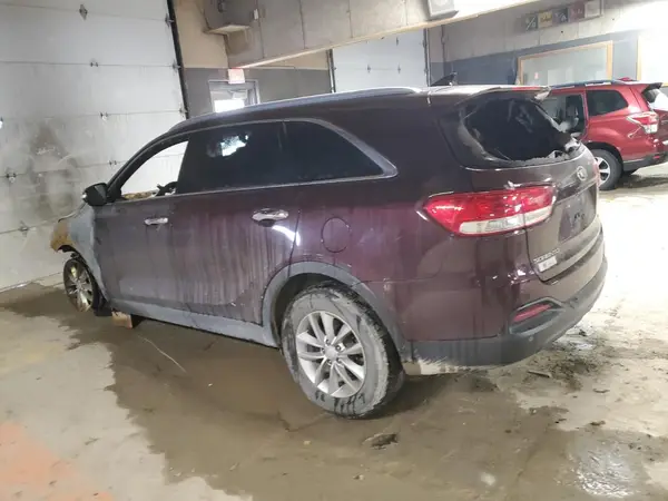 5XYPG4A36JG348519 2018 KIA SORENTO - Image 2