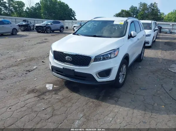 5XYPG4A36JG348763 2018 KIA SORENTO - Image 2