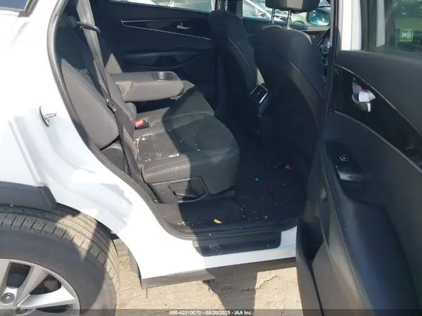 5XYPG4A36JG348763 2018 KIA SORENTO - Image 8