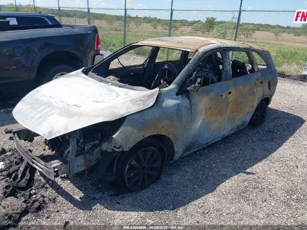 5XYPG4A36JG369466 2018 KIA SORENTO - Image 2