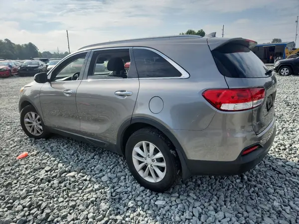5XYPG4A36JG378863 2018 KIA SORENTO - Image 2