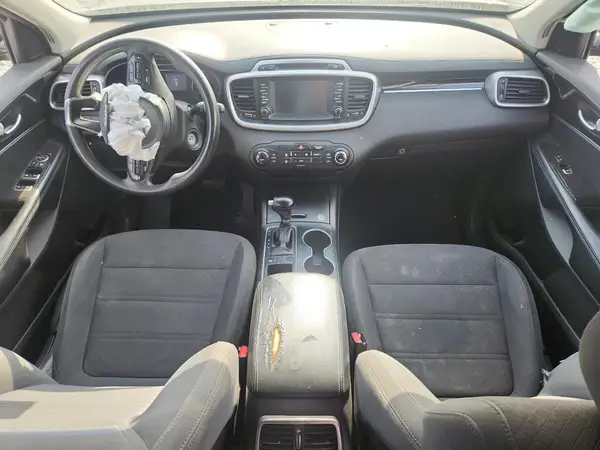 5XYPG4A36JG378863 2018 KIA SORENTO - Image 8