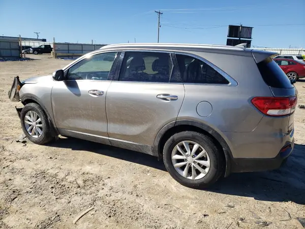 5XYPG4A36JG384081 2018 KIA SORENTO - Image 2