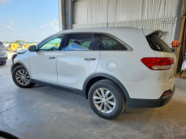 5XYPG4A36JG384954 2018 KIA SORENTO - Image 2