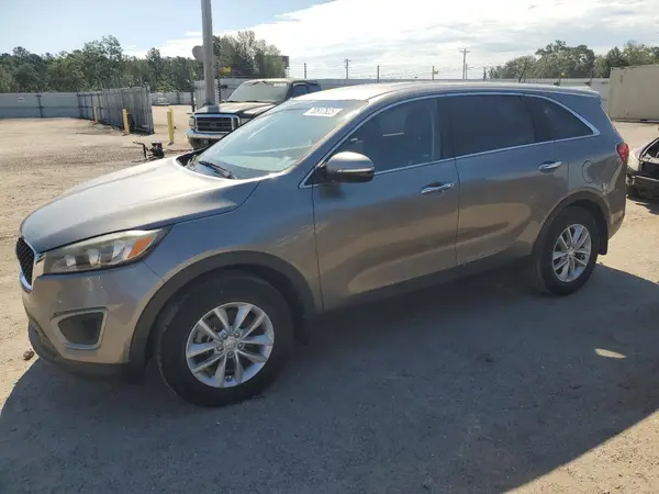 5XYPG4A36JG386381 2018 KIA SORENTO - Image 1