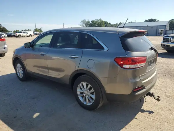 5XYPG4A36JG386381 2018 KIA SORENTO - Image 2