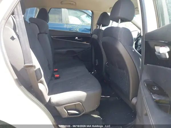 5XYPG4A36JG391547 2018 KIA SORENTO - Image 8