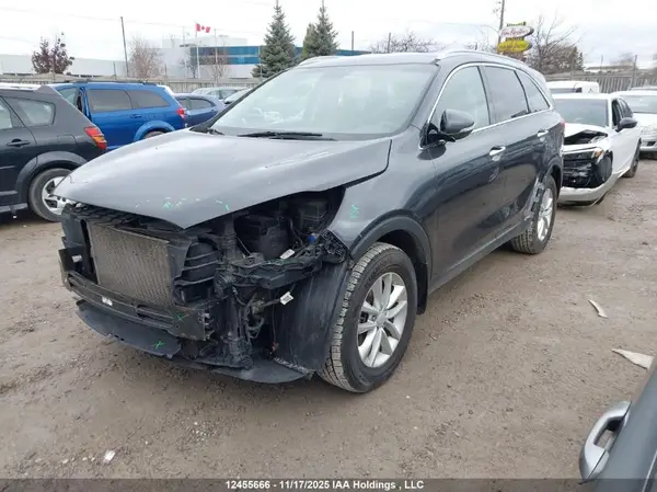 5XYPG4A36JG397400 2018 KIA SORENTO - Image 2