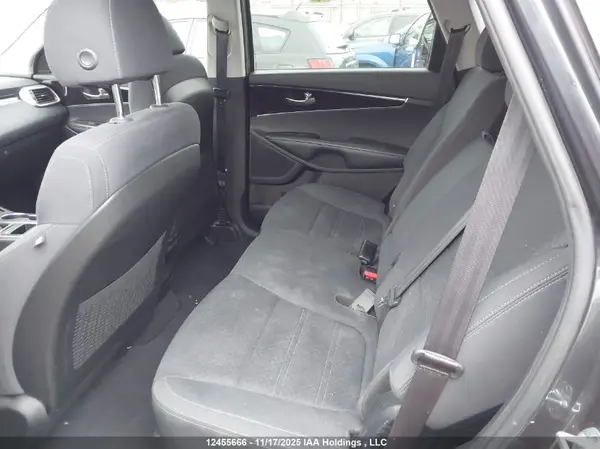 5XYPG4A36JG397400 2018 KIA SORENTO - Image 8