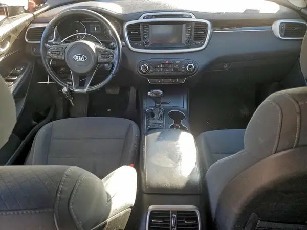 5XYPG4A36JG405625 2018 KIA SORENTO - Image 8