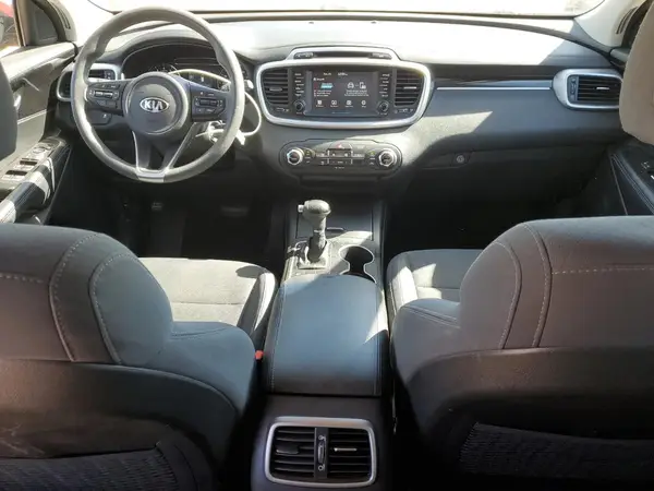 5XYPG4A36JG410758 2018 KIA SORENTO - Image 8