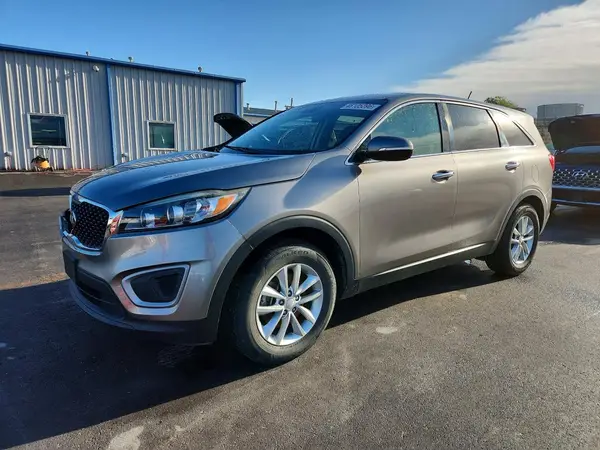 5XYPG4A36JG413949 2018 KIA SORENTO - Image 1