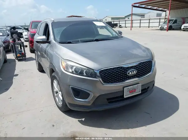 5XYPG4A36JG426247 2018 KIA SORENTO - Image 1