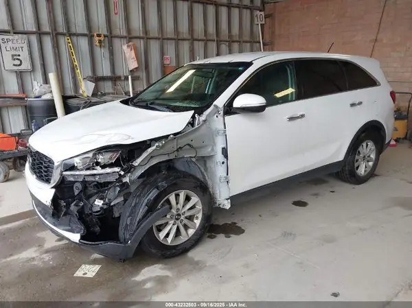 5XYPG4A36KG433345 2019 KIA SORENTO - Image 2