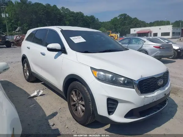 5XYPG4A36KG437900 2019 KIA SORENTO - Image 1