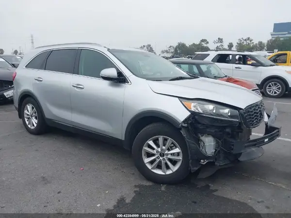 5XYPG4A36KG438741 2019 KIA SORENTO - Image 1