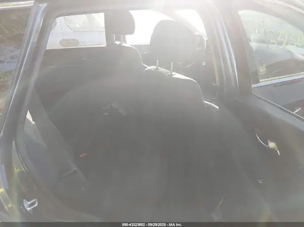 5XYPG4A36KG453658 2019 KIA SORENTO - Image 8