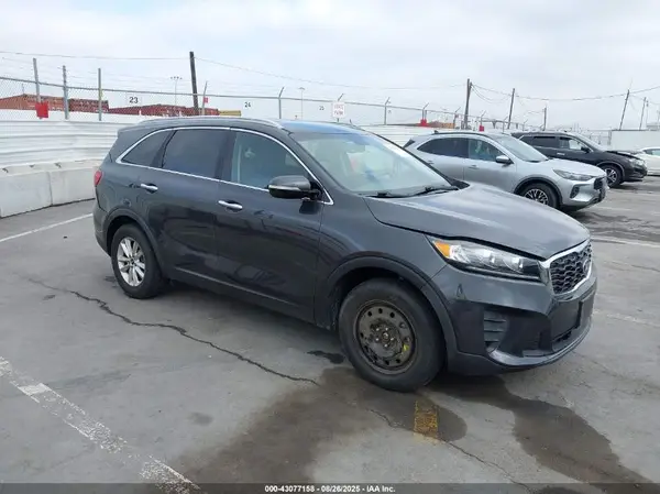 5XYPG4A36KG455104 2019 KIA SORENTO - Image 1