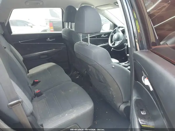 5XYPG4A36KG459315 2019 KIA SORENTO - Image 8
