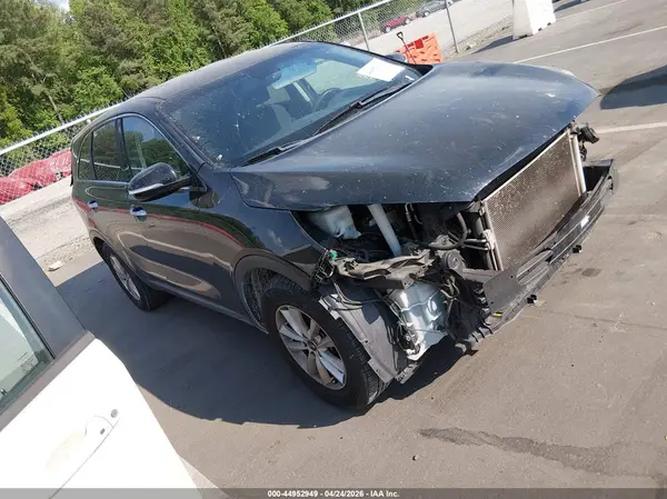 5XYPG4A36KG460237 2019 KIA SORENTO - Image 1