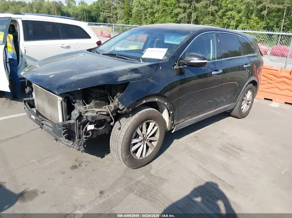 5XYPG4A36KG460237 2019 KIA SORENTO - Image 2