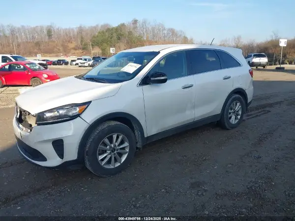5XYPG4A36KG467141 2019 KIA SORENTO - Image 2