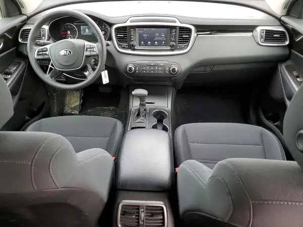 5XYPG4A36KG471903 2019 KIA SORENTO - Image 8