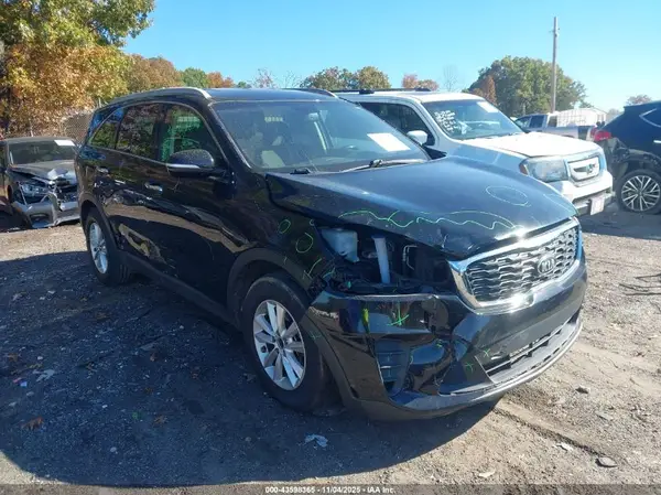 5XYPG4A36KG472601 2019 KIA SORENTO - Image 1
