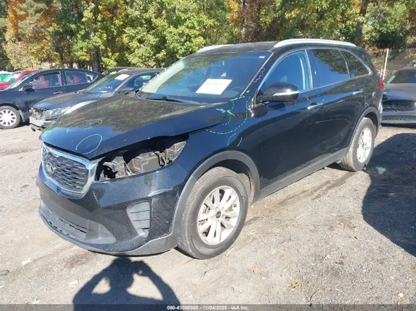 5XYPG4A36KG472601 2019 KIA SORENTO - Image 2