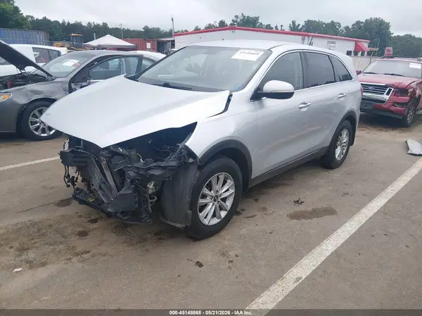 5XYPG4A36KG475496 2019 KIA SORENTO - Image 2