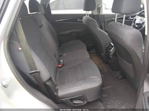5XYPG4A36KG475496 2019 KIA SORENTO - Image 8