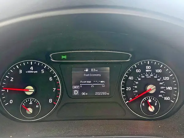 5XYPG4A36KG496705 2019 KIA SORENTO - Image 8