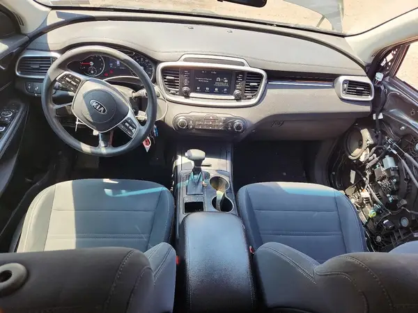5XYPG4A36KG510070 2019 KIA SORENTO - Image 8