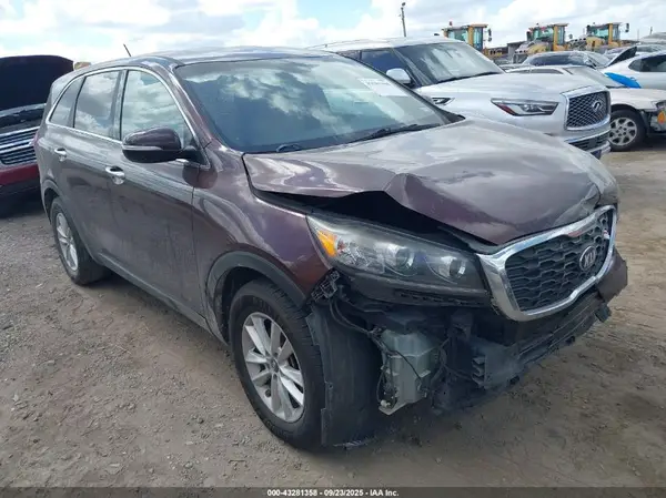 5XYPG4A36KG513499 2019 KIA SORENTO - Image 1