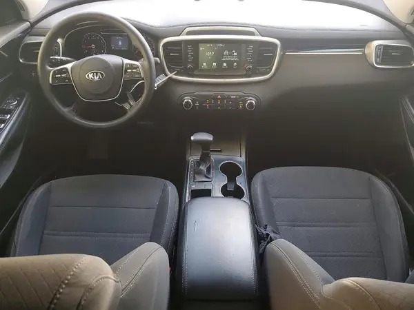 5XYPG4A36KG516984 2019 KIA SORENTO - Image 8